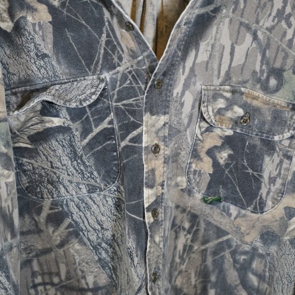 Vintage Mossy Oak Camo Button Up - Picture 3 of 4
